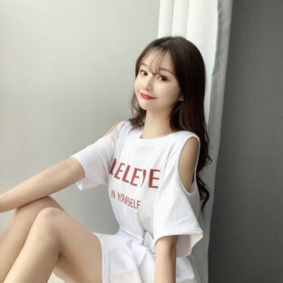 『肌見せ』服でモテコーデ♡おすすめ韓国ファッションご紹介