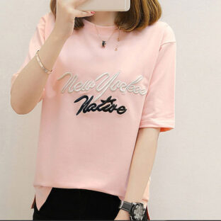 韓国風『ロゴT』でキュートなカジュアルコーデ♡おすすめご紹介！